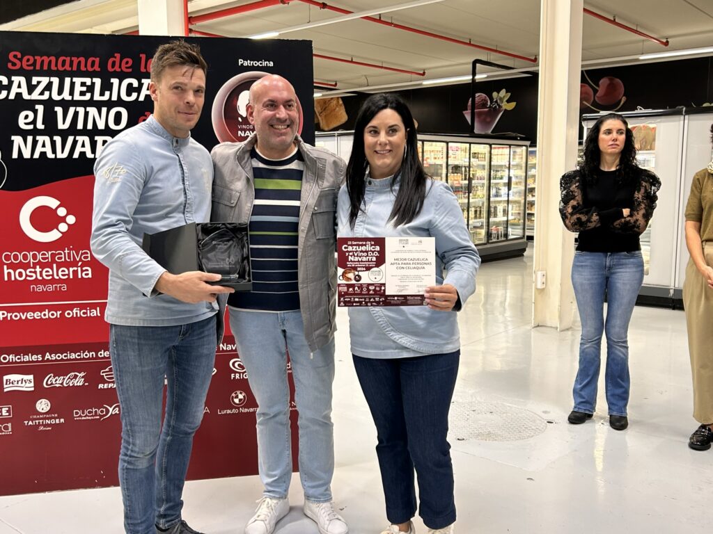 Akari Gastroteka recoge el premio de la Asociación de Celiacos de Navarra